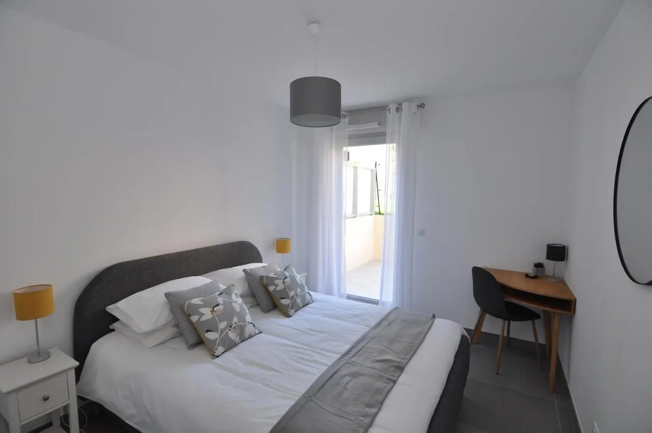 Fantastic Two-Bedroom Apartment - Le Jardin Des Iles Antibes 0*,