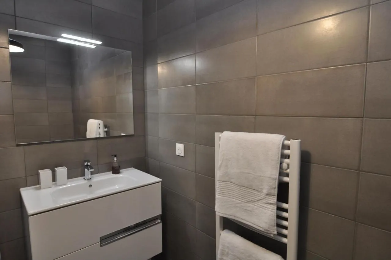 Fantastic Two-Bedroom Apartment - Le Jardin Des Iles Antibes